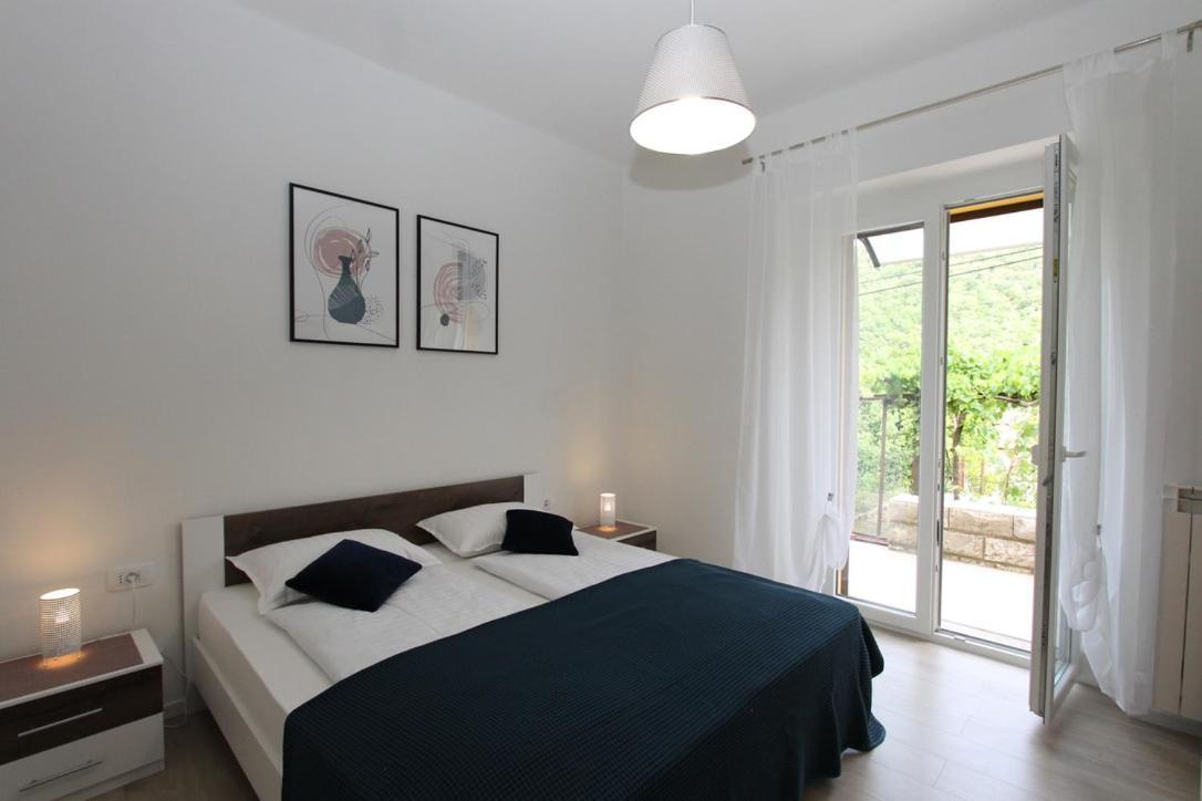 L Apartment Raša Exteriér fotografie