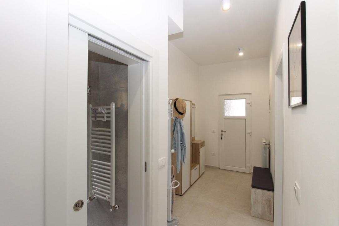 L Apartment Raša Exteriér fotografie