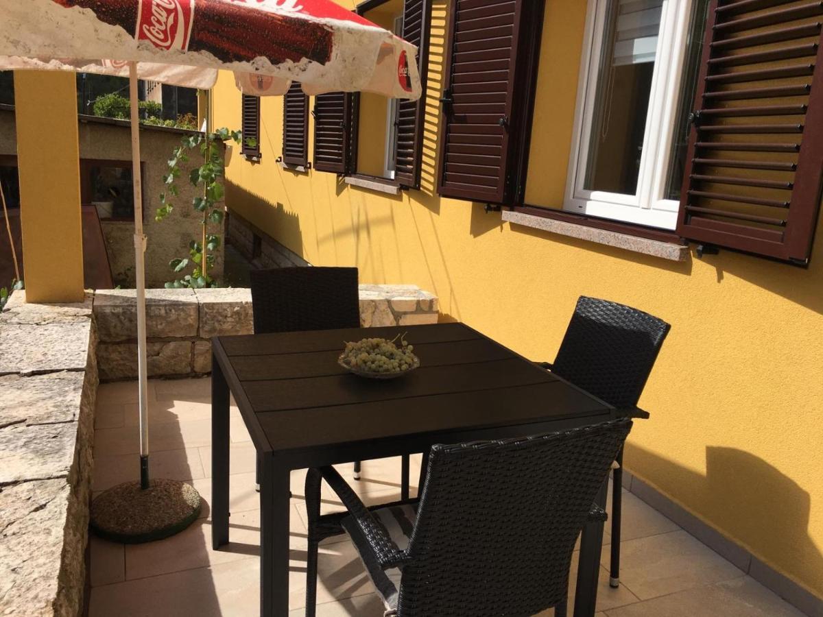 L Apartment Raša Exteriér fotografie